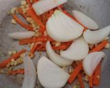 รูปขั้นตอนการทำที่ 8 ของ โฮมเมดยากิโซบะ Homemade yakisoba Thai style (sorry, my style ; D )