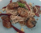 รูปขั้นตอนการทำที่ 7 ของ Spaghetti with Northern Thai spicy sausage สปาเกตตี้ไส้อั่ว