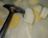 Foto langkah ke 3 dari resep Semur Kentang Ayam.