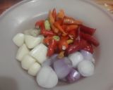 Foto langkah ke 3 dari resep Tempe Penyet Sambal Kencur dan Kemangi.