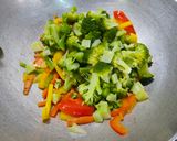 A picture of step 3 of Baked Chifferi with Veggies and White Sauce.