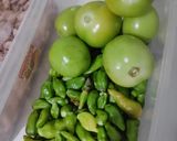 Foto langkah ke 2 dari resep Baby Cumi Sambal Ijo.