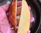 Foto del paso 1 de la receta: Papas doradas al romero y pimentón