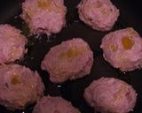 A picture of step 3 of Tofu and Pork Burgers with Cheese.