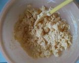 A picture of step 2 of Apple Crumble Tart.
