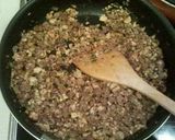 A picture of step 5 of Negi Miso Don (Minced Meat and Miso Rice Bowl).