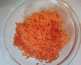 A picture of step 1 of Carrot, Avocado and Sprout Salad.