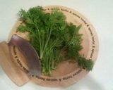 A picture of step 1 of Dried Carrot Leaves "Seasoning".