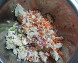 A picture of step 3 of Tofu Burgers with Colourful Vegetables.