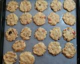 A picture of step 4 of White Chocolate and Fruit Granola Biscuits.