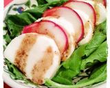 A picture of step 3 of Mozzarella Cheese and Turnip Salad.