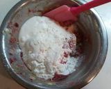 A picture of step 4 of Berry Berry Muffins.