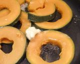 A picture of step 2 of Steamed Winter Squash with Butter.