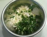 A picture of step 1 of Negi Miso Don (Minced Meat and Miso Rice Bowl).