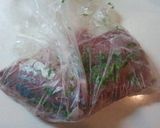 A picture of step 2 of Pan-fried Yellowtail with Lemon and Parsley.