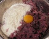 A picture of step 1 of Mackerel Hamburgers.