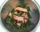 A picture of step 3 of Salmon and Wakame Stem Salad.