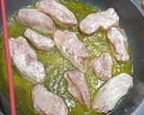 Foto del paso 4 de la receta: Solomillo de cerdo y albóndigas con salsa
