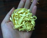 Hình bước làm 1 của món Mì xào trứng