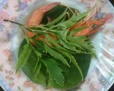 Hình bước làm 6 của món Gỏi tôm lá mơ miền biển
