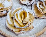 Une image de l'étape 6 de Roses feuilletées aux pommes.