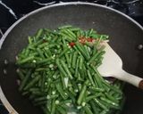 Foto langkah ke 2 dari resep Tumis Kacang Panjang tauge.