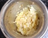 A picture of step 2 of Tandoori aloo - pyaaz subji.
