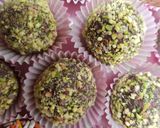A picture of step 3 of Chocolate truffels.