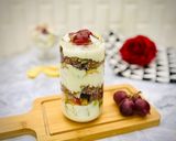 A picture of step 5 of Fruit parfait.