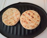 Foto del paso 3 de la receta: Arepas de Chicharrón