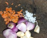 Foto langkah ke 1 dari resep Nasi goreng.