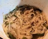 Foto del paso 4 de la receta: Sopa de cebolla a la chilena