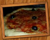 صورة لخطوة 3 من وصفة بيتزا سريعة🍕🍕🍕