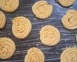 A picture of step 3 of Butter cookies.