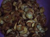 Keripik singkong balado