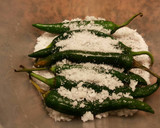 Foto del paso 2 de la receta: Como preparar nuestras propias guindillas en vinagre