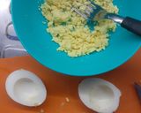 Foto del paso 5 de la receta: Huevos rellenos con carne de soja • champiñones salteados