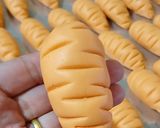 Foto langkah ke 3 dari resep Kueku bentuk wortel.