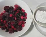 Foto del paso 1 de la receta Mousse de chocolate blanco con frutos rojos