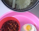 Foto langkah ke 4 dari resep Nasi Tim sosis ayam ekonomis.
