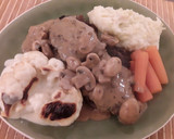 A picture of step 3 of Sig's Salisbury Steak vegetarian or beef.