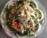 Hình bước làm 9 của món Nộm rau muống thịt lợn