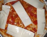 A picture of step 3 of Flower petal pizza.