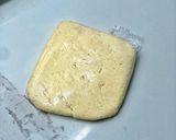 Hình bước làm 3 của món Bánh cracker phô mai. Siêu dễ làm