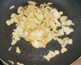 Foto del paso 4 de la receta: Estofado de trutros de pollo a la crema