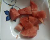 A picture of step 1 of Watermelon lemonade.