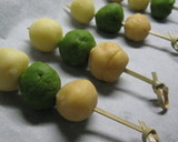 A picture of step 5 of HANAMI DANGO Cookies.