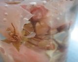 A picture of step 2 of Sakura Chiffon Cake.