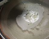 A picture of step 6 of Matcha Green Tea Creme Brulee.