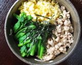 A picture of step 6 of Three Color Rice Bowl.